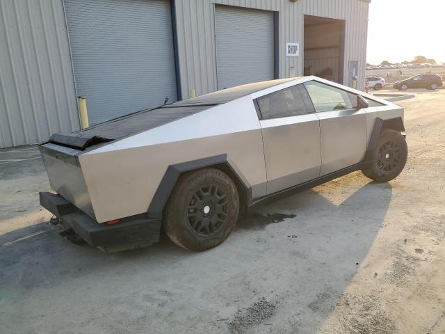 2024 TESLA CYBERTRUCK 7G2CEHEDXRA001237