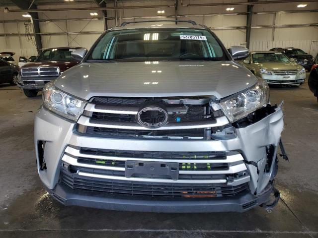 VIN 5TDJZRFHXKS563441 2019 Toyota Highlander, SE no.5