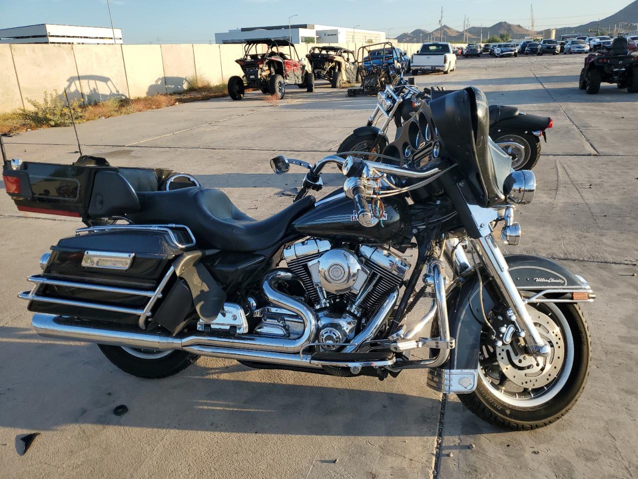  Salvage Harley-Davidson Fl