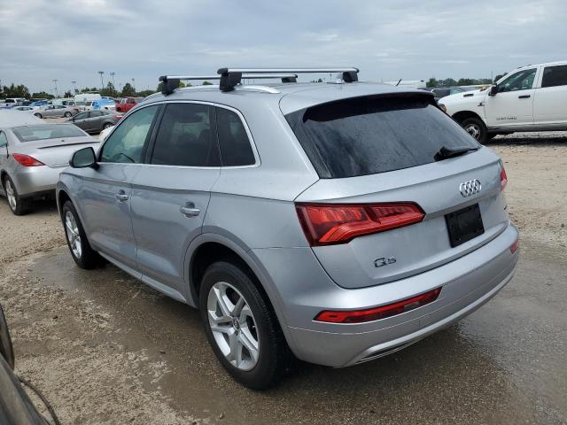 VIN WA1ANAFYXK2038328 2019 Audi Q5, Premium no.2