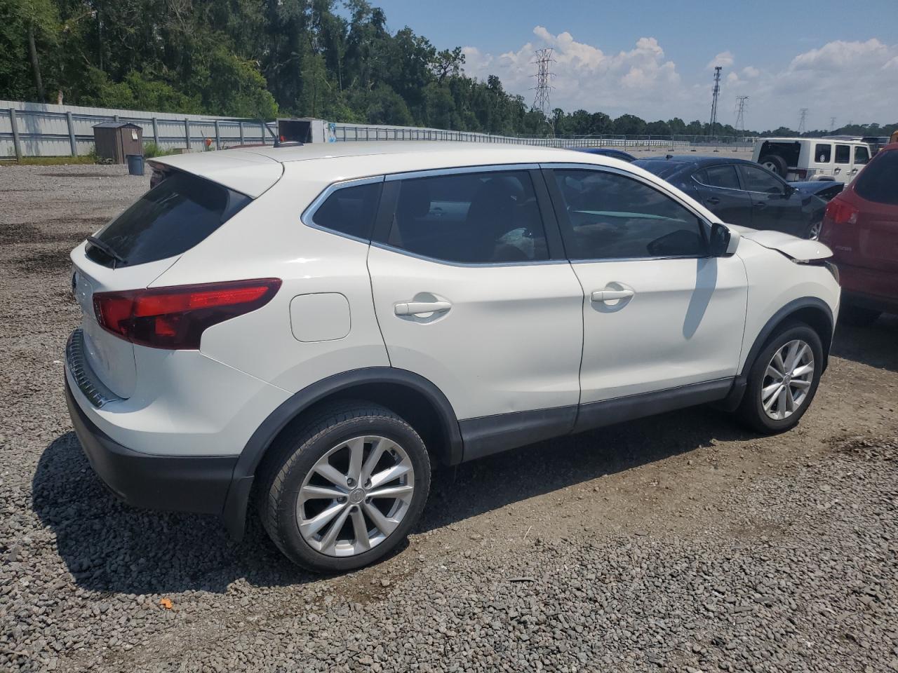 Lot #2786795453 2017 NISSAN ROGUE SPOR