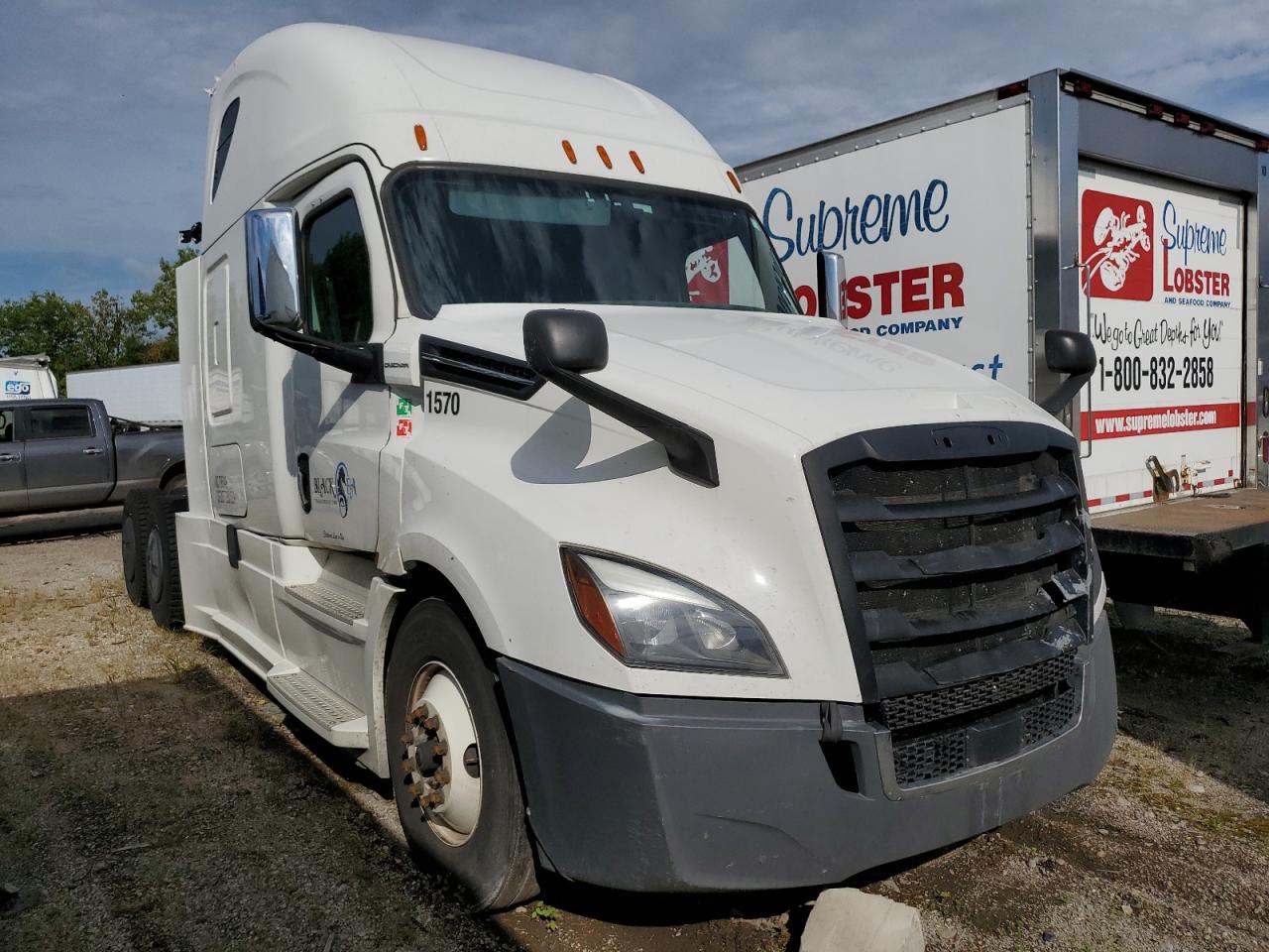 Freightliner Cascadia 2018 126" sleeper cab