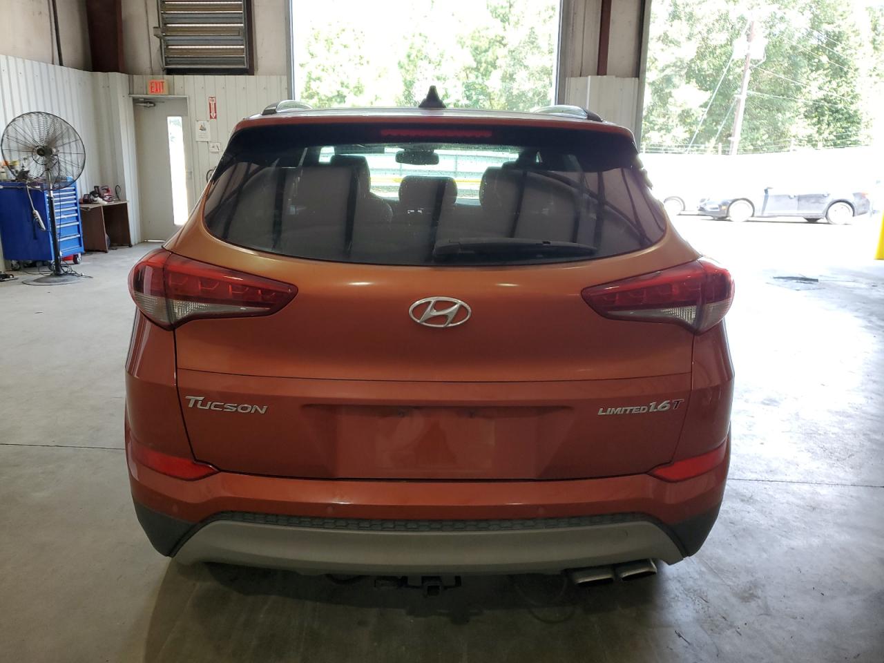 Lot #2843294634 2017 HYUNDAI TUCSON LIM