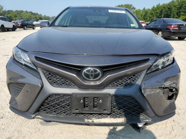 VIN 4T1B11HK0JU081668 2018 Toyota Camry, L no.5