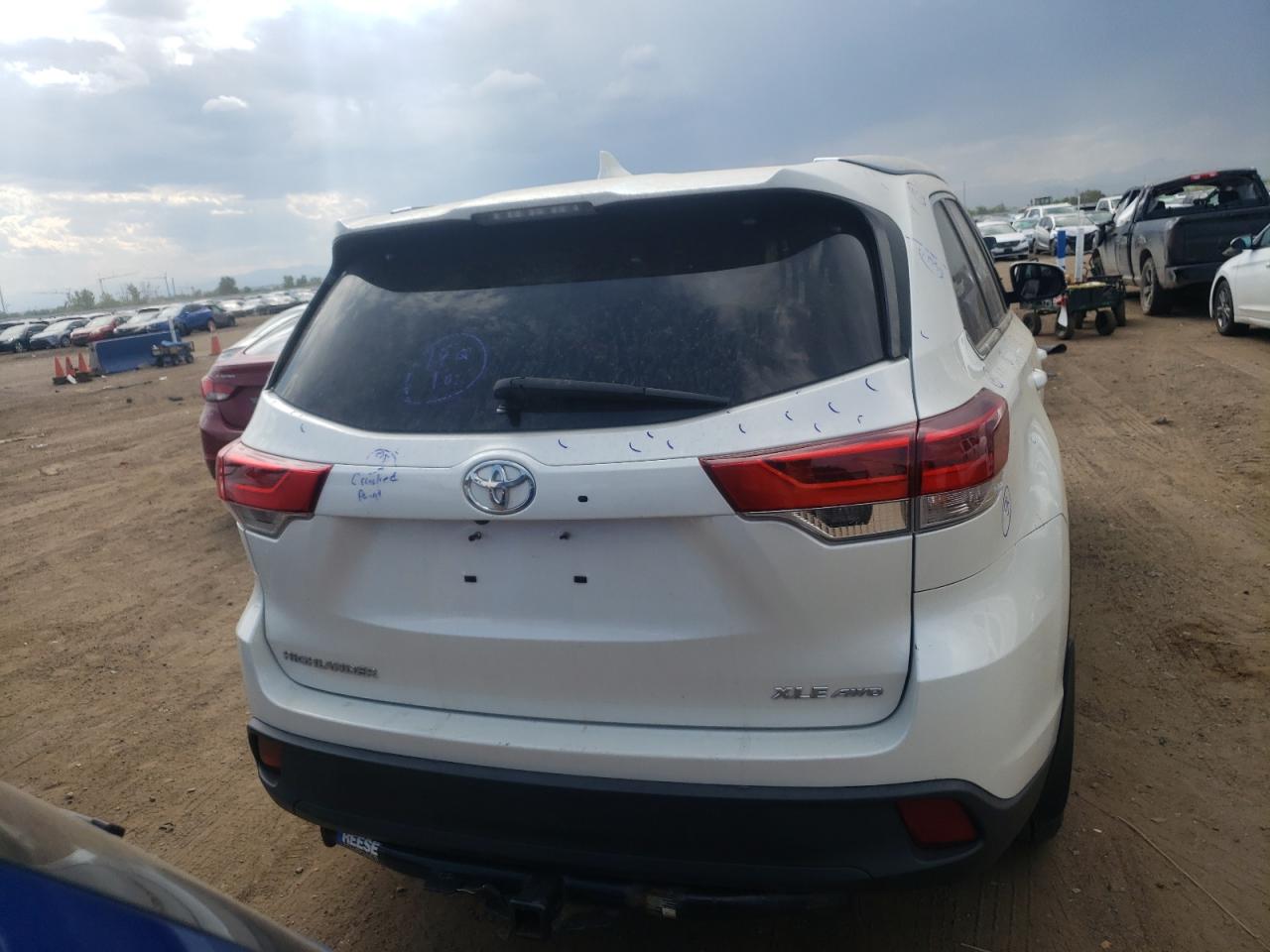 Lot #2826364104 2018 TOYOTA HIGHLANDER