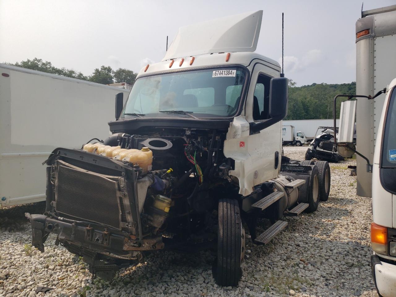 Lot #2808263515 2020 FREIGHTLINER CASCADIA 1