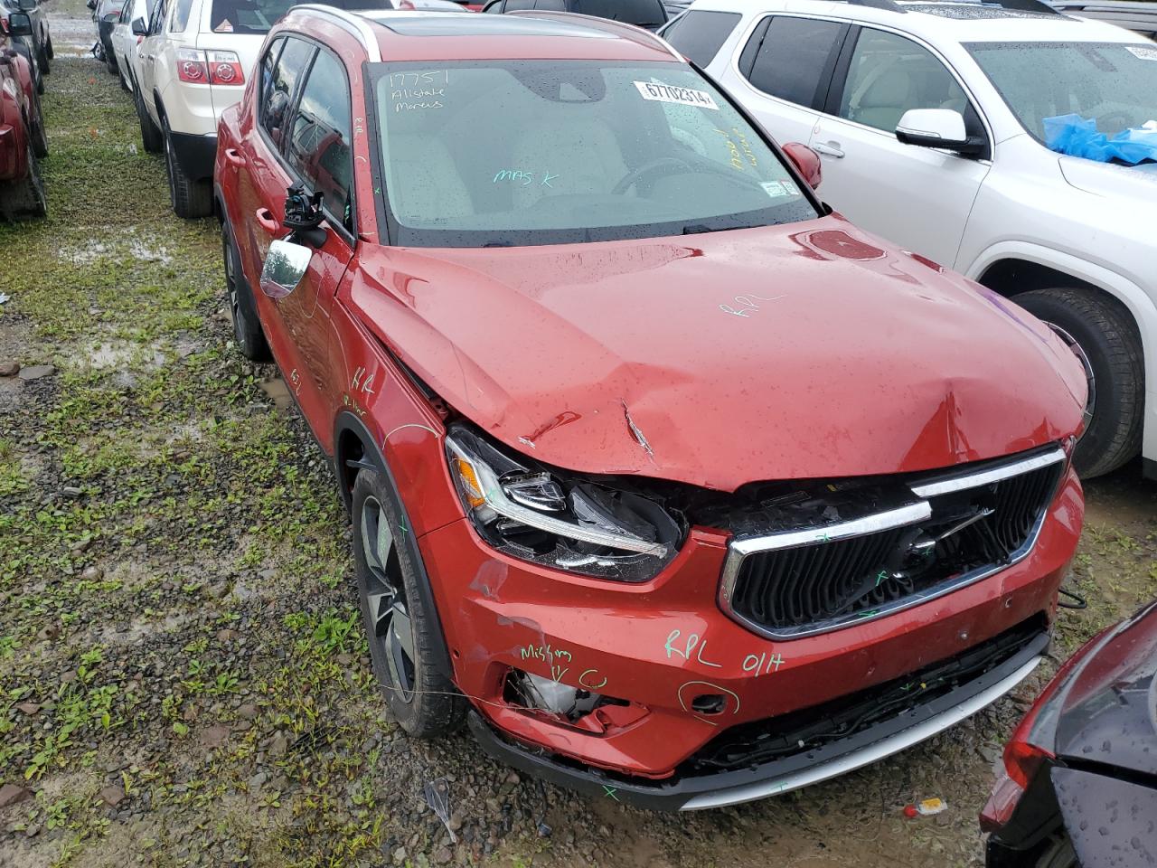 Lot #2976719831 2019 VOLVO XC40 T5 MO