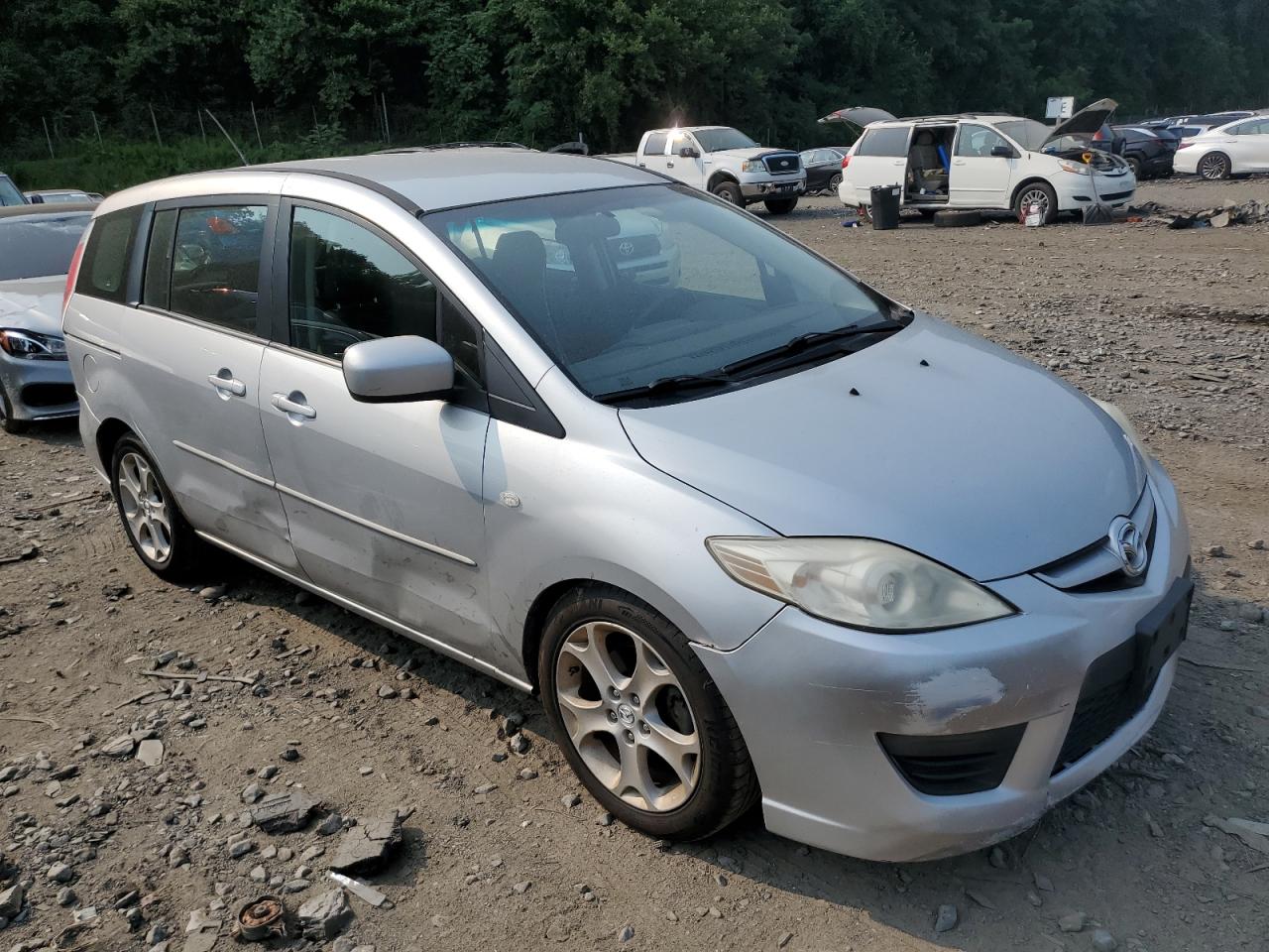 Lot #3028271872 2008 MAZDA MAZDA5