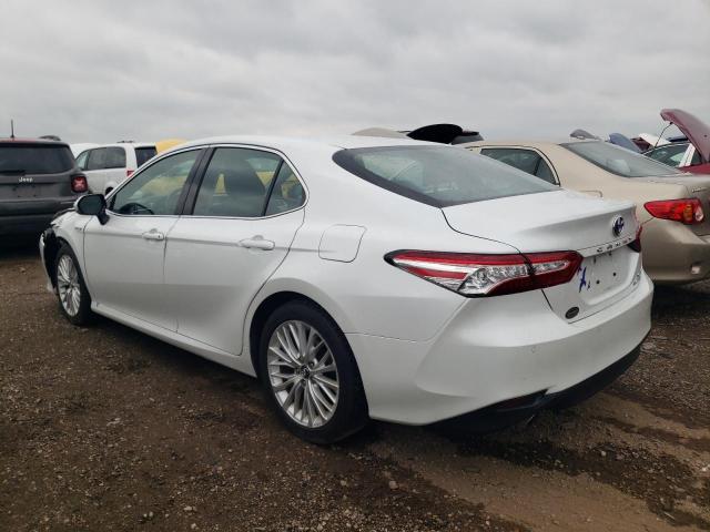 VIN 4T1B21HK3JU006847 2018 Toyota Camry, Hybrid no.2