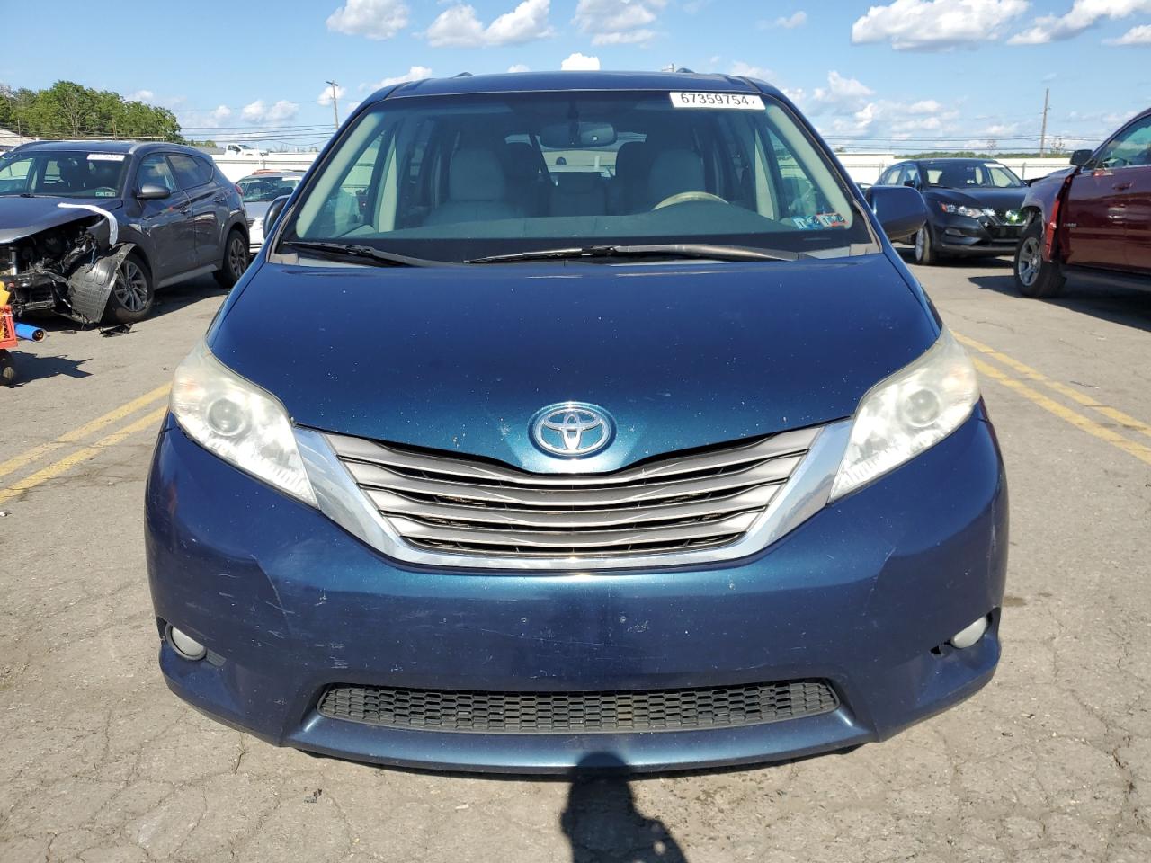 Lot #2909691269 2011 TOYOTA SIENNA XLE