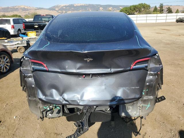 VIN 7SAYGAEE3NF393657 2022 TESLA MODEL Y no.6