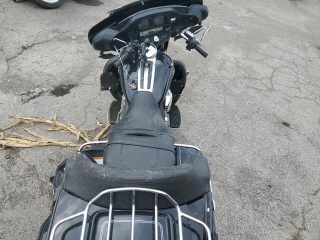 2011 HARLEY-DAVIDSON FLHTCU 1HD1FC417BB655429