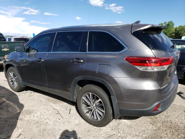 VIN 5TDJZRFH8KS622955 2019 Toyota Highlander, SE no.2