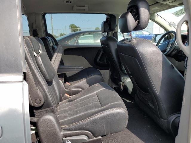 2015 CHRYSLER TOWN & COU - 2C4RC1BG5FR751382