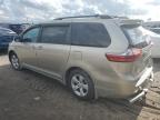 TOYOTA SIENNA LE photo