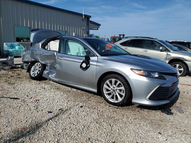 VIN 4T1C11AK0NU693146 2022 Toyota Camry, LE no.4