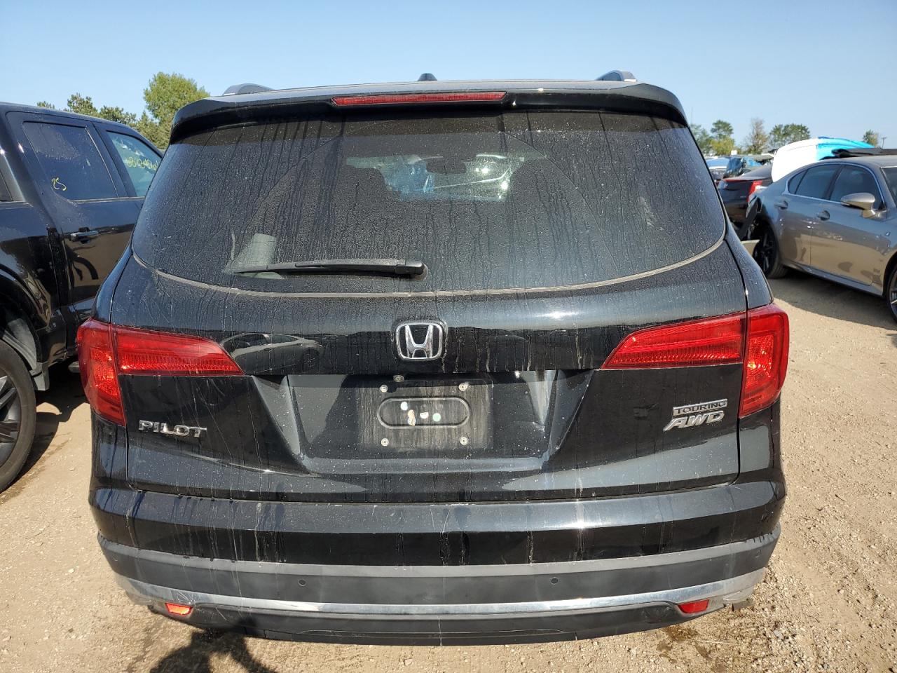 Lot #2776503157 2017 HONDA PILOT TOUR