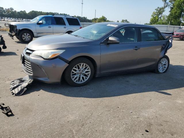 VIN 4T1BF1FK2GU229333 2016 Toyota Camry, LE no.1