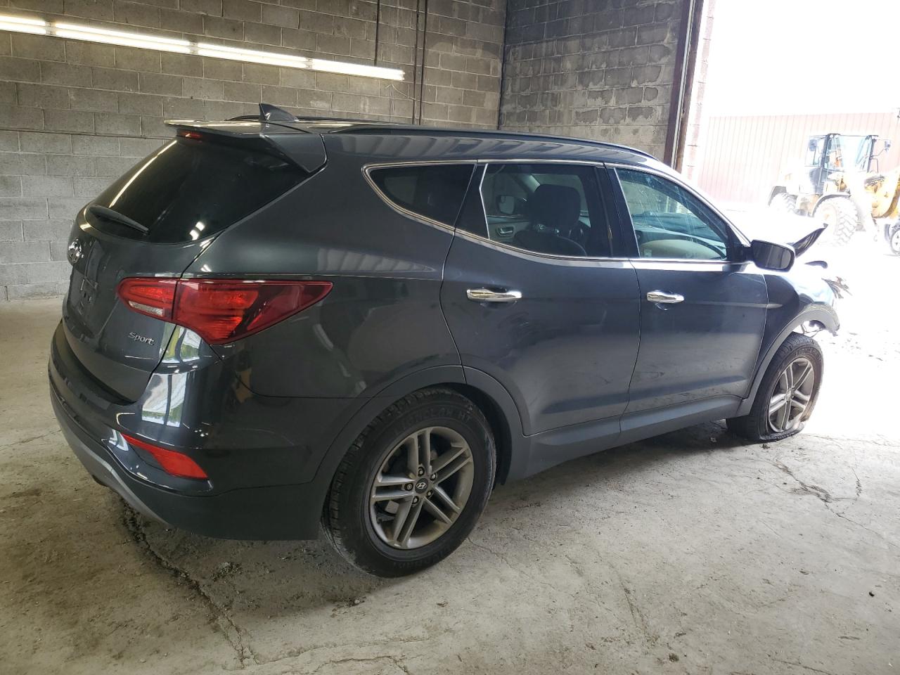 Lot #2842853669 2017 HYUNDAI SANTA FE S