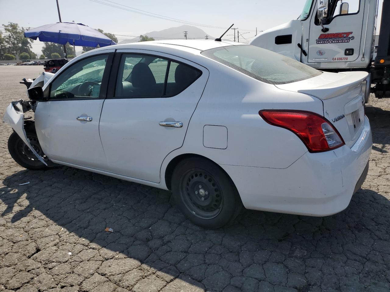 Lot #3005984767 2019 NISSAN VERSA S