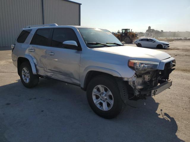 2018 TOYOTA 4RUNNER SR - JTEZU5JR3J5186106
