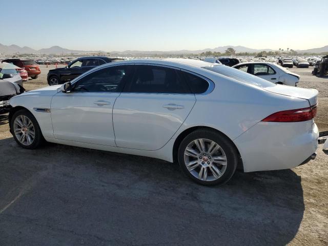 VIN SAJBR4BV6HCY32842 2017 Jaguar XF no.2