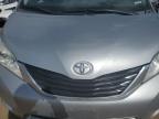 TOYOTA SIENNA LE photo