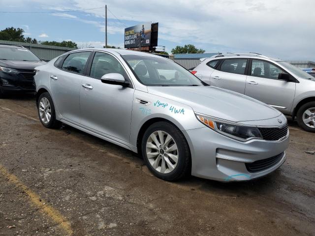 VIN 5XXGT4L37GG065696 2016 KIA Optima, LX no.4