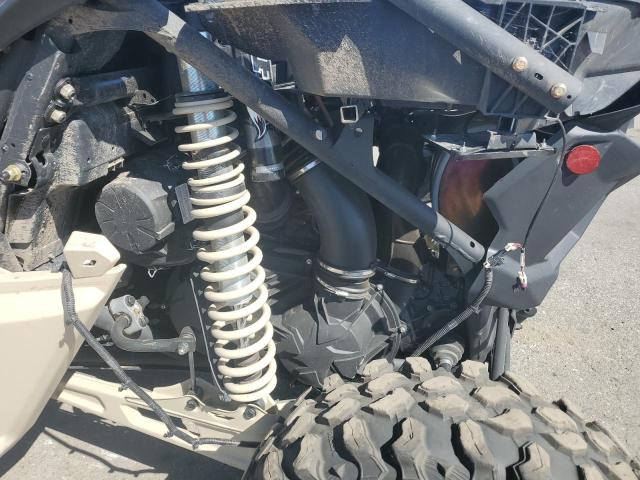 2022 CAN-AM MAVERICK X - 3JBVMAY42NE002437