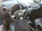 VOLKSWAGEN NEW BEETLE photo