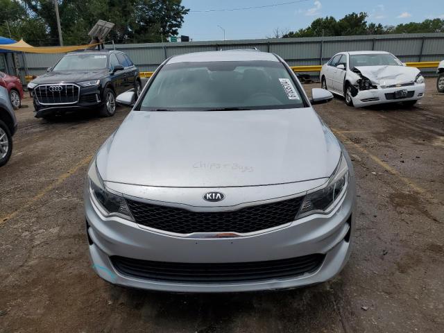 VIN 5XXGT4L37GG065696 2016 KIA Optima, LX no.5