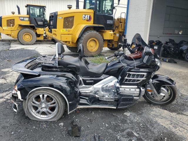 2001 HONDA GL1800 #3049545642