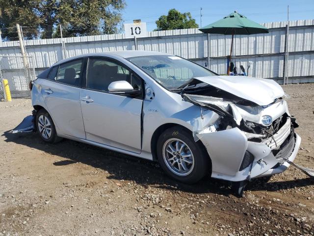 VIN JTDKARFU0J3063555 2018 Toyota Prius no.4