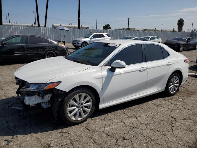 VIN 4T1B11HK6JU613232 2018 Toyota Camry, L no.1