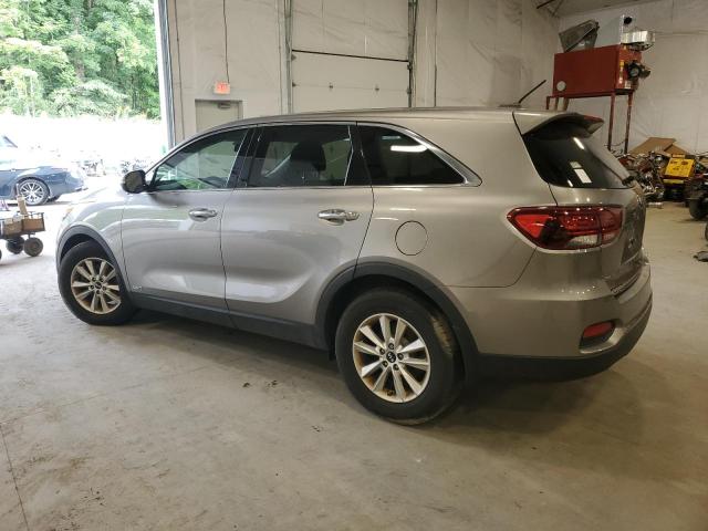 VIN 5XYPGDA33KG477710 2019 KIA Sorento, L no.2