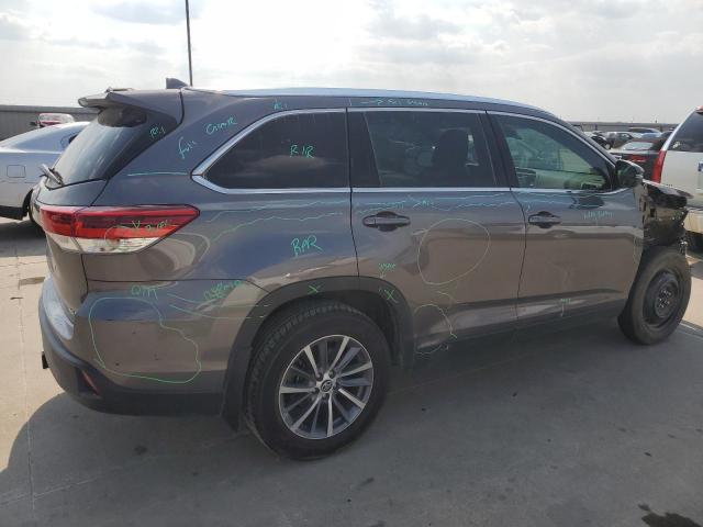 VIN 5TDKZRFH4KS572625 2019 Toyota Highlander, SE no.3