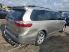 TOYOTA SIENNA LE photo