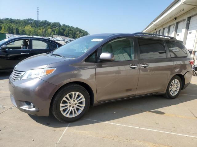 VIN 5TDYK3DC3FS581213 2015 Toyota Sienna, Xle no.1