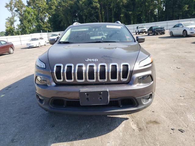 VIN 1C4PJMCBXHW657459 2017 Jeep Cherokee, Latitude no.5