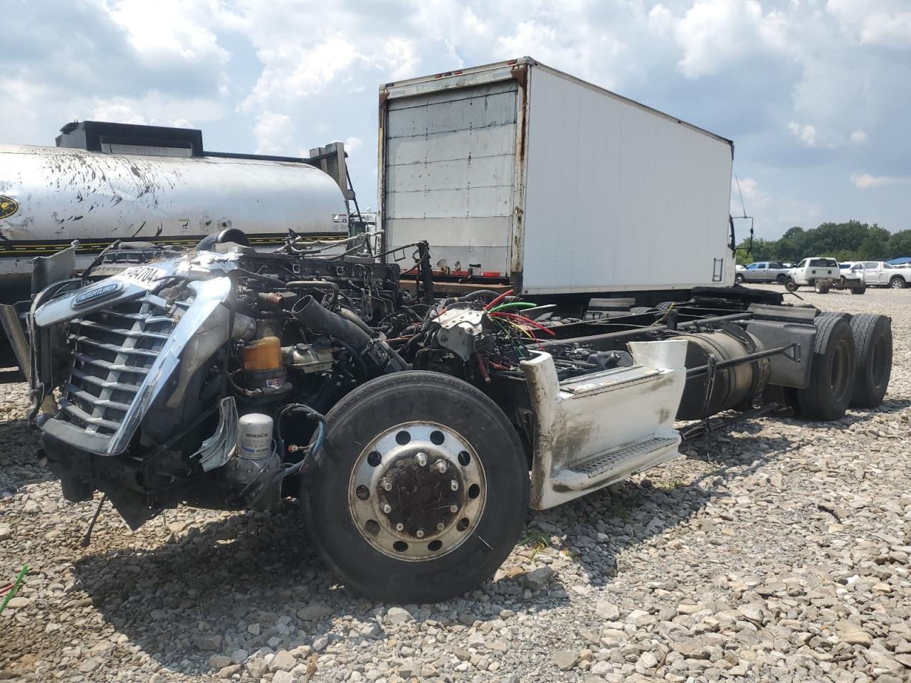 Lot #2784468661 2016 FREIGHTLINER CASCADIA 1