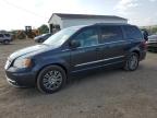 CHRYSLER TOWN & COU photo