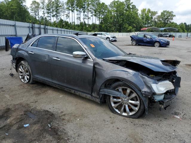 VIN 2C3CCAKG8HH571588 2017 Chrysler 300C no.4