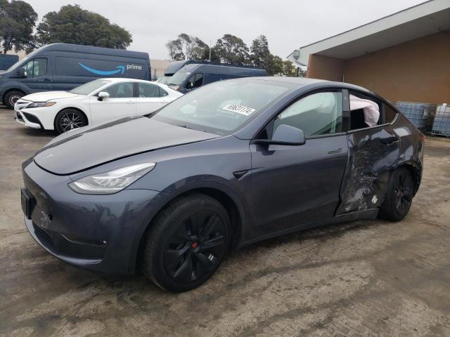 2022 TESLA MODEL Y - 7SAYGAEE8NF570025