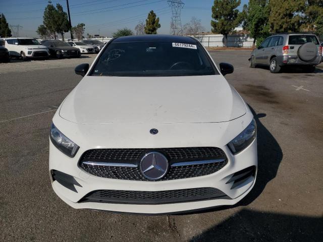 VIN WDD3G4EB5KW004724 2019 MERCEDES-BENZ A-CLASS no.5