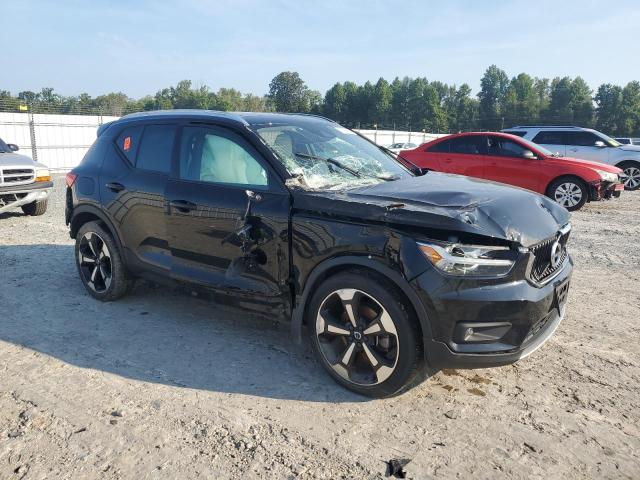 VIN YV4162UK8N2647975 2022 Volvo XC40, T5 Momentum no.4