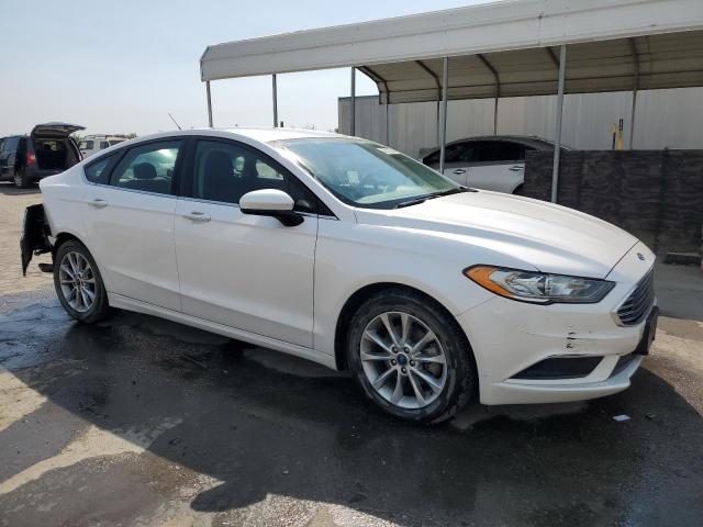 VIN 3FA6P0HD1HR350901 2017 Ford Fusion, SE no.4