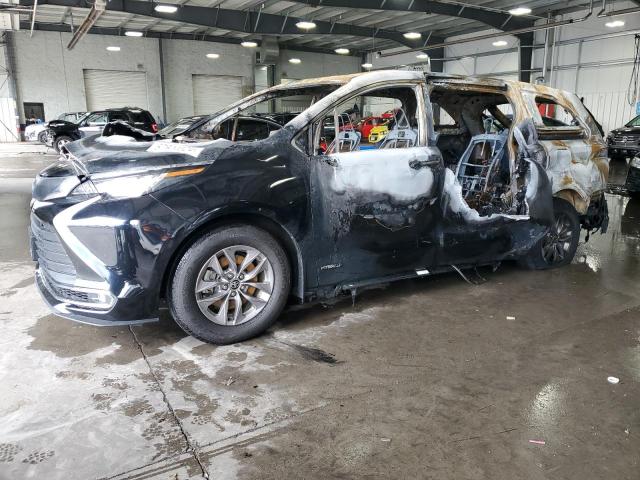 2021 TOYOTA SIENNA XLE #2921548687