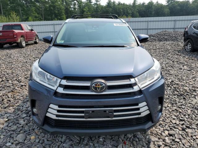 VIN 5TDJZRFH7HS358071 2017 Toyota Highlander, SE no.5