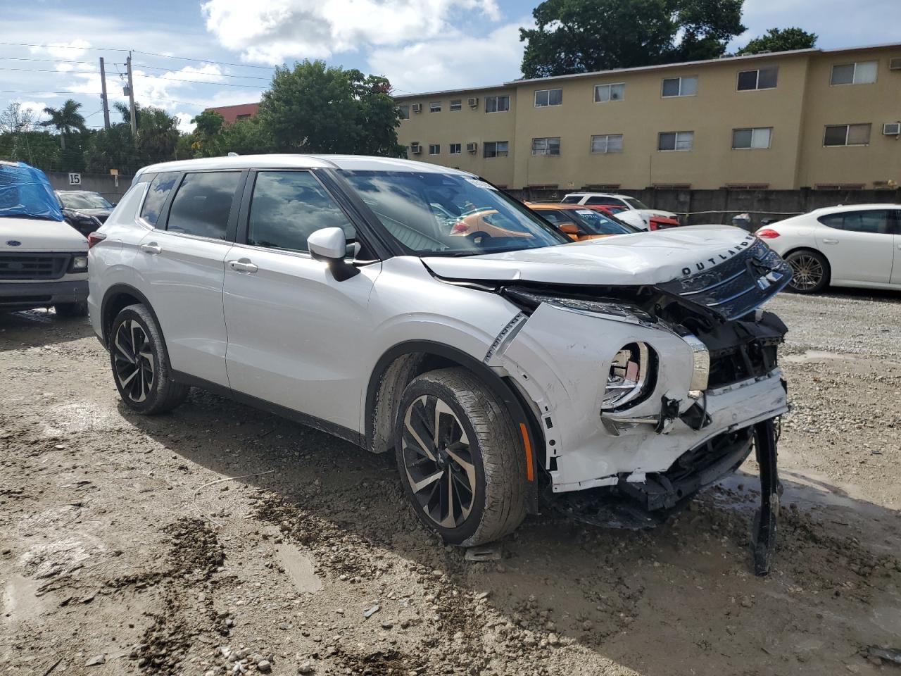 Lot #2981365636 2023 MITSUBISHI OUTLANDER