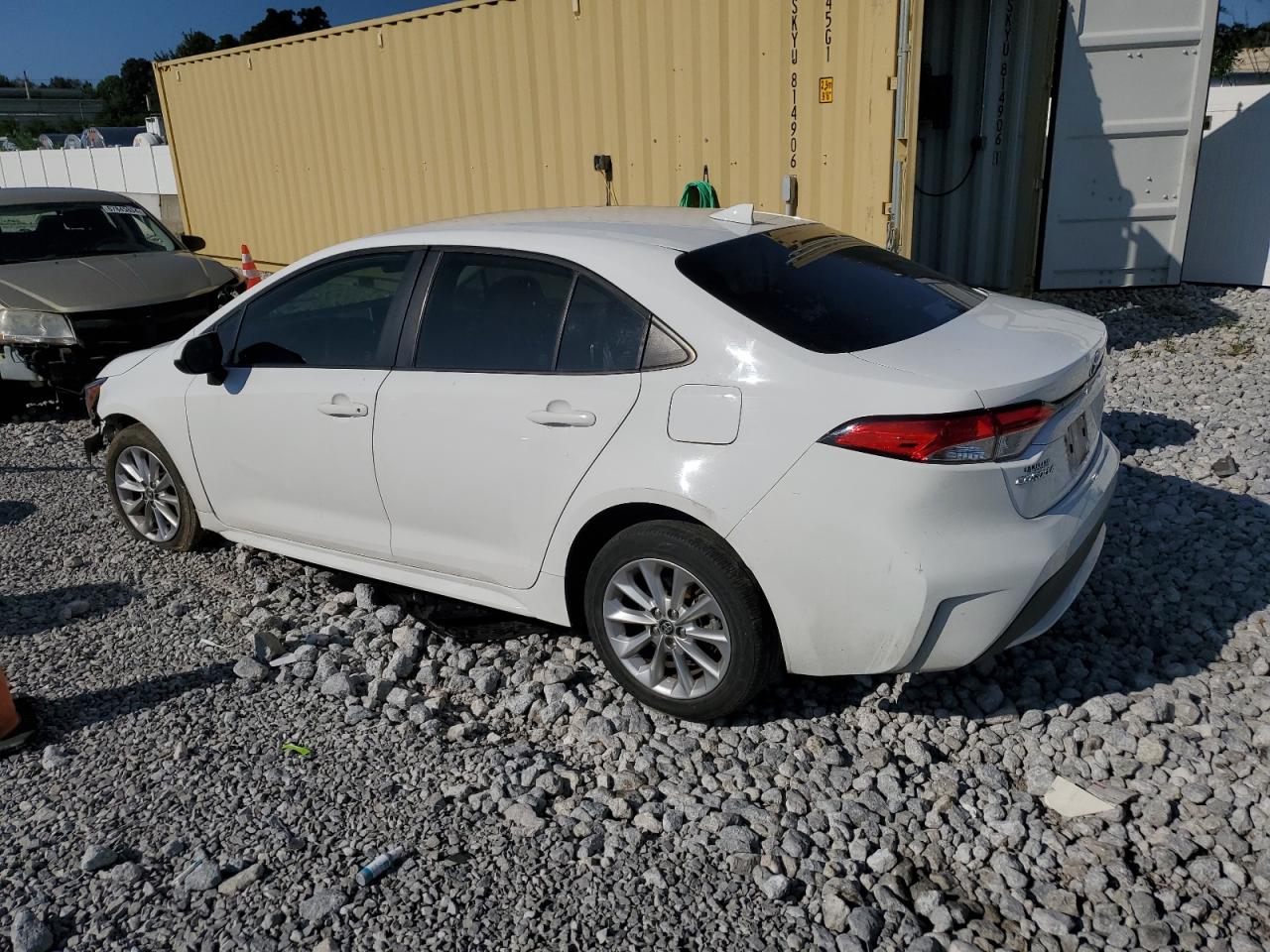 Lot #2960434119 2021 TOYOTA COROLLA LE